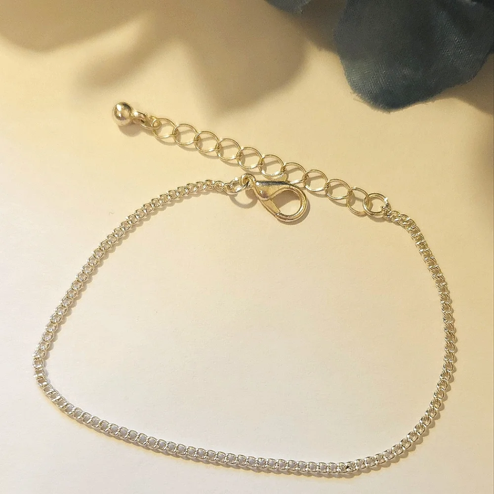 Dainty Silver Tone Chain Link Bracelet Adjustable 7
